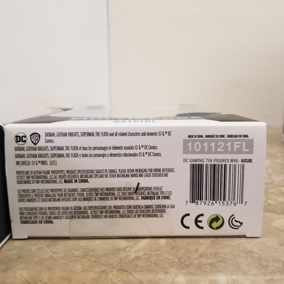 Batgirl Bundle - Picture 7 of 10